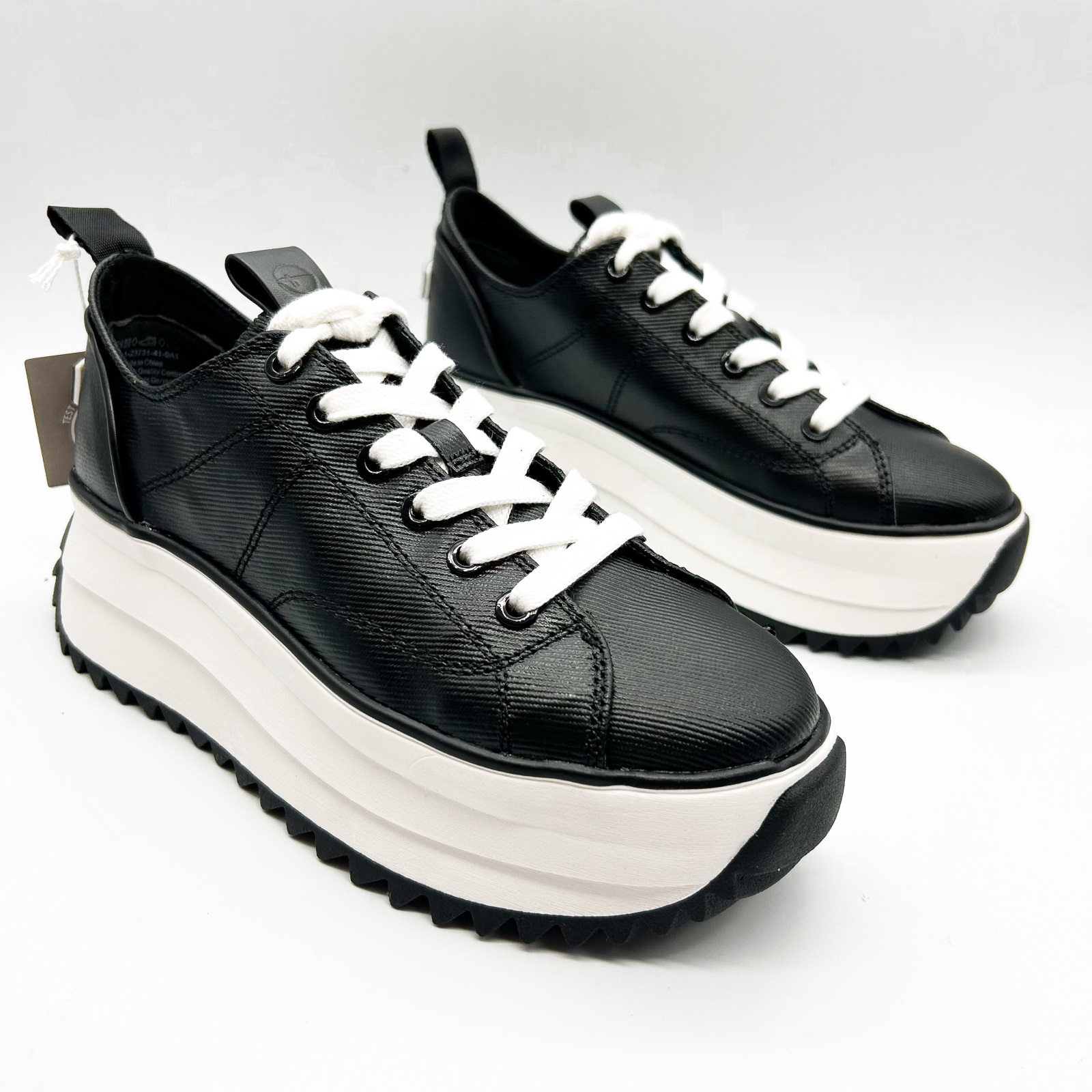Кеди Tamaris